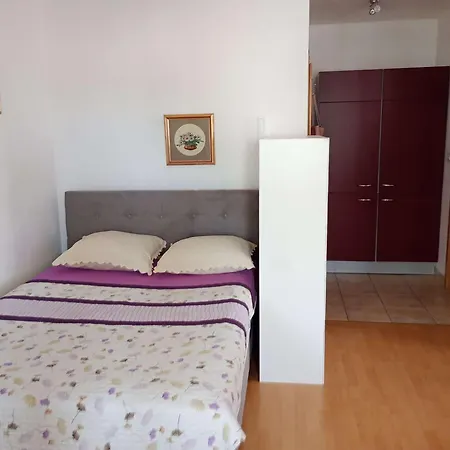 By The Sea - 23296 公寓 *