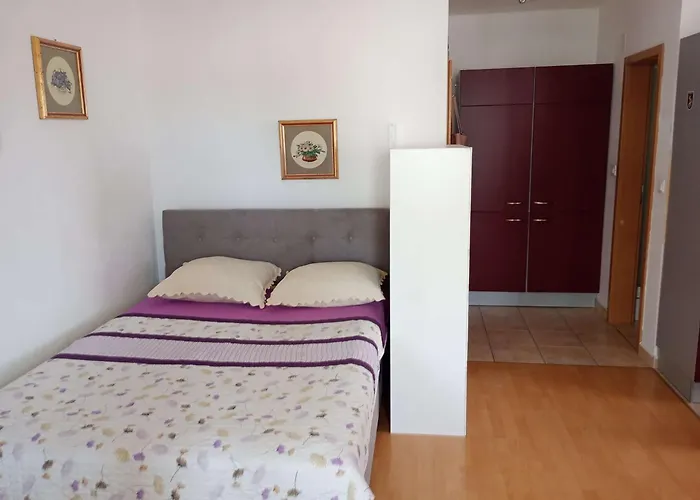 By The Sea - 23296 公寓 *